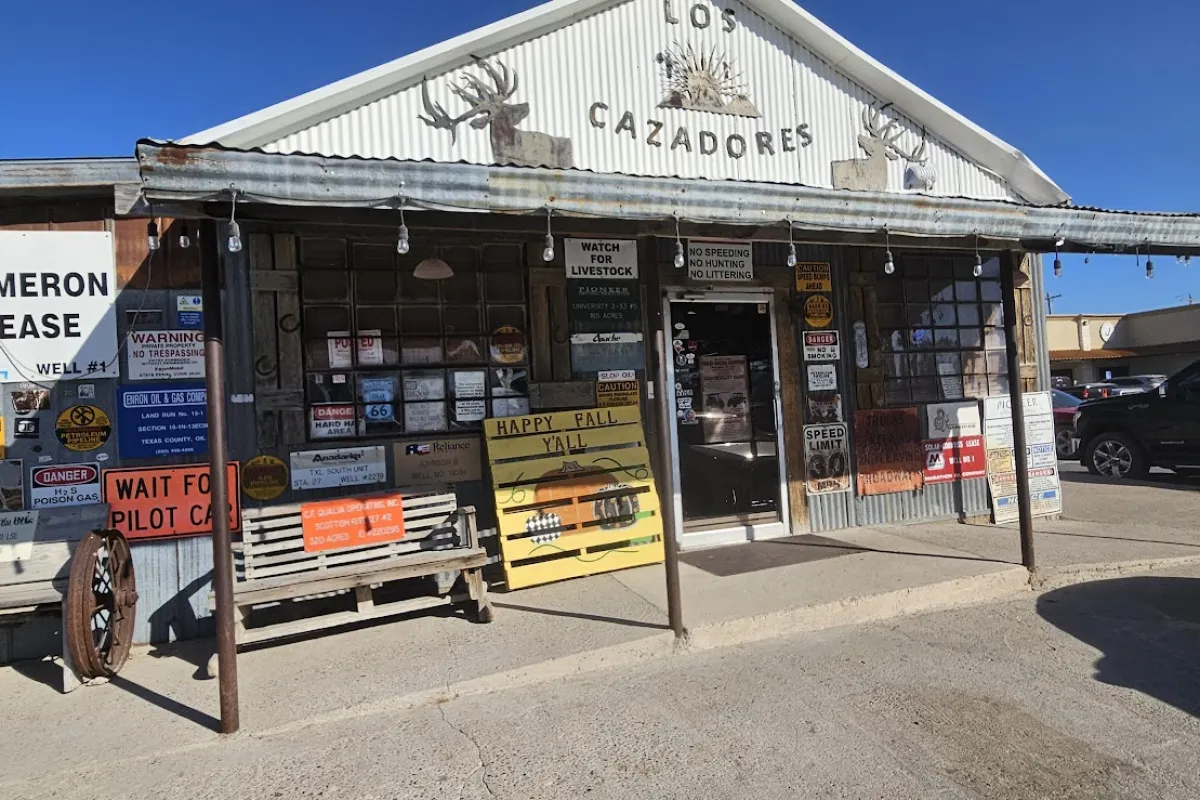 Los Cazadores photo 1