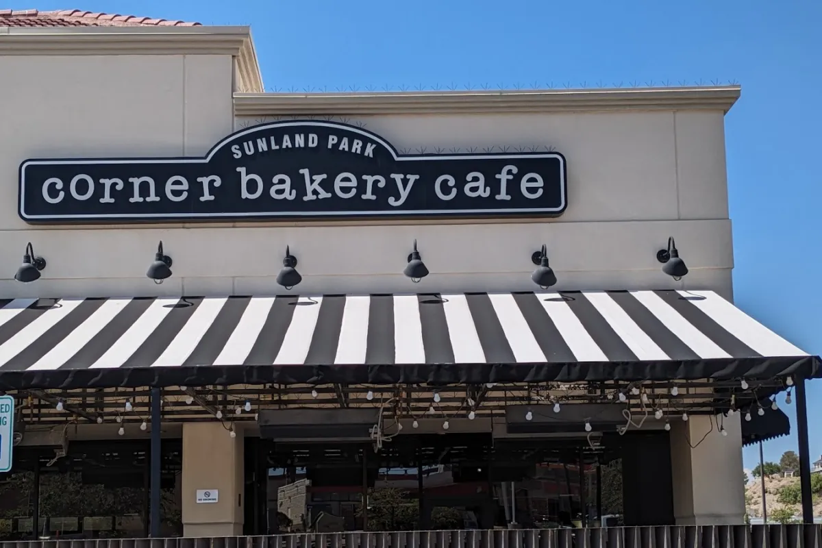 Corner Bakery Cafe photo 1