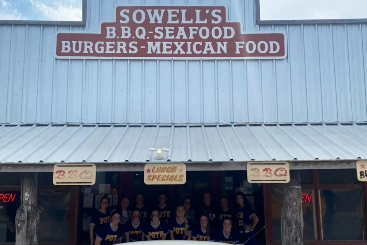 Sowell's BBQ photo 1