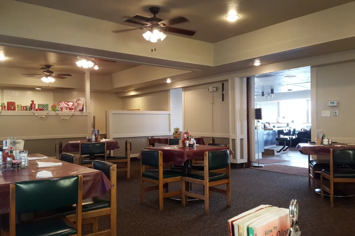 O'Brady's Family Restaurant photo 1