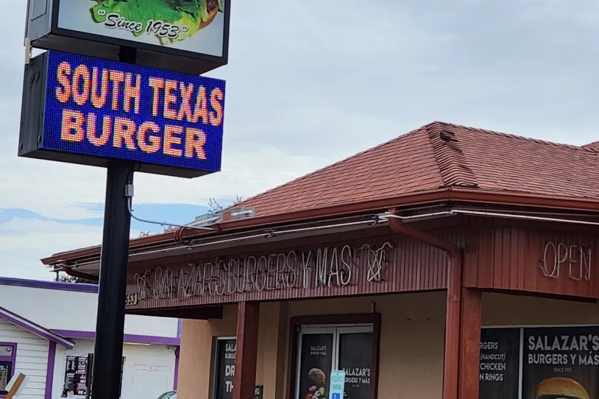 Salazar's Burgers Y Mas photo 1