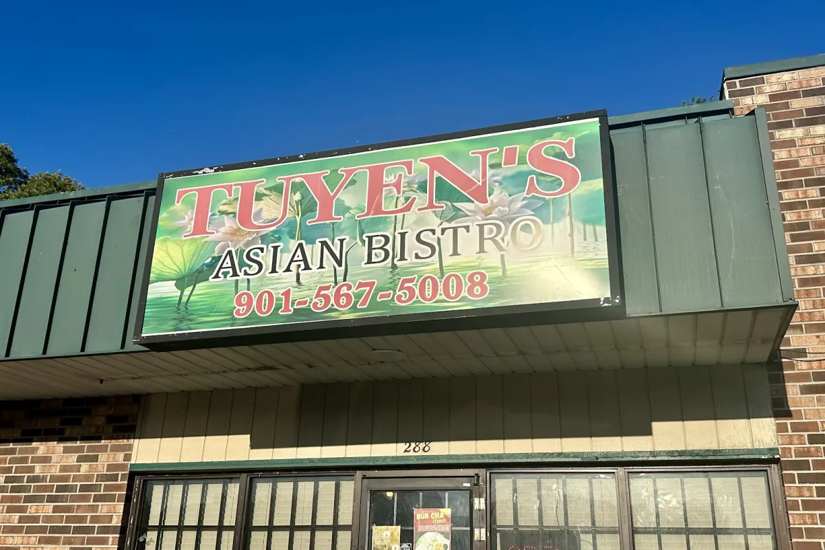Tuyen's Asian Bistro photo 1