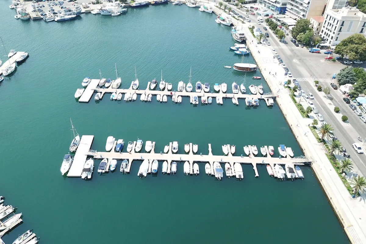 Kavala Port photo 1