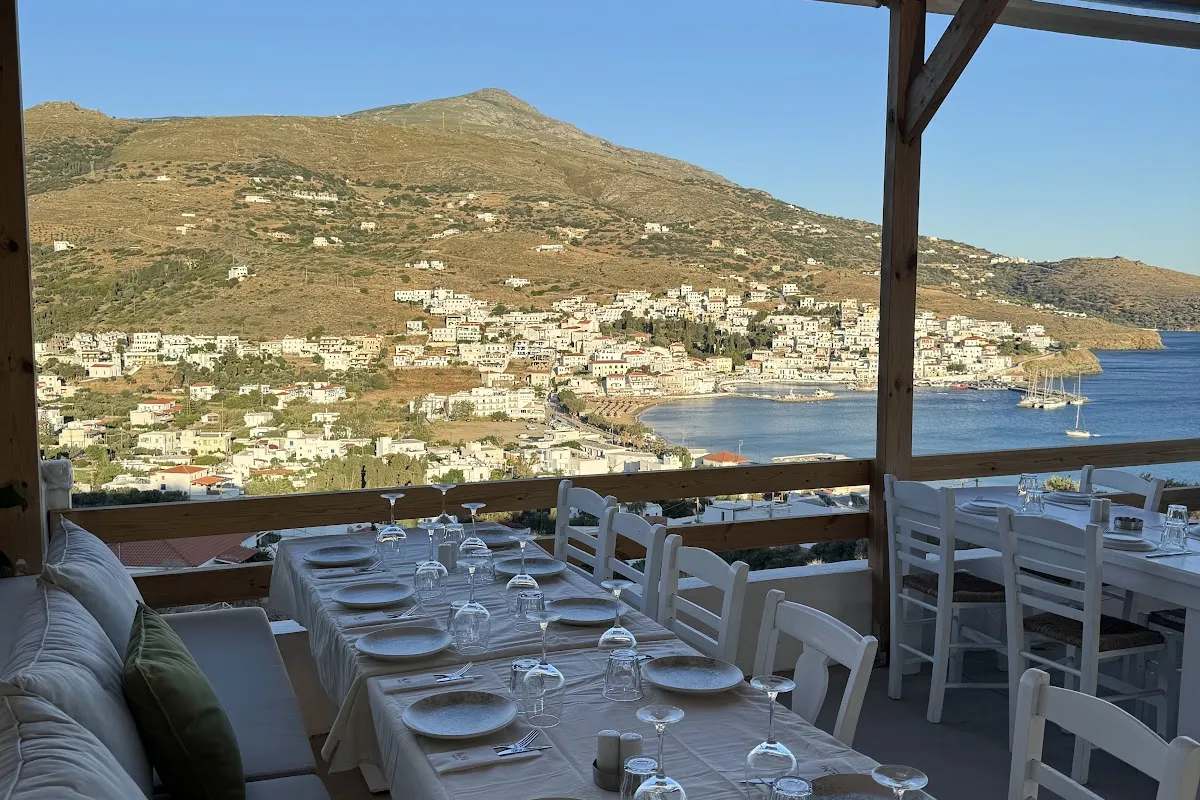 Almi tavern photo 1