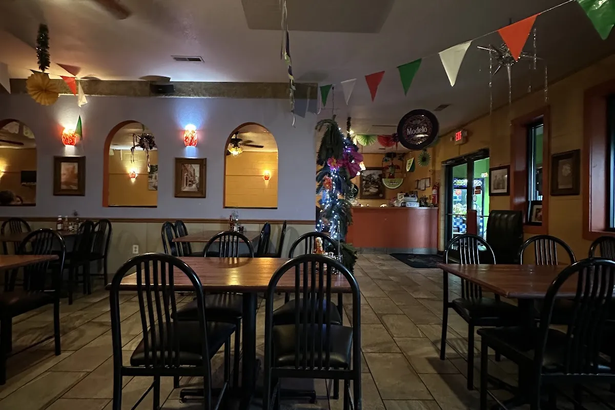 El Mezcal Mexican Restaurant photo 1