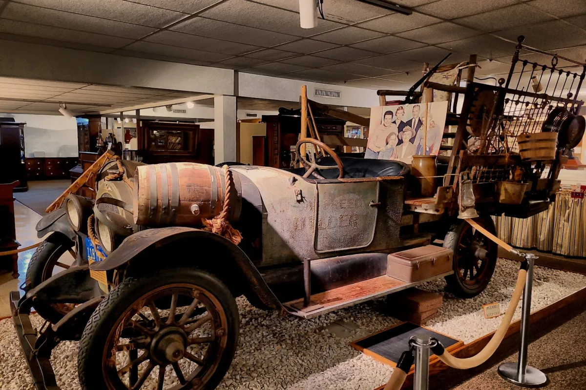 Ralph Foster Museum photo 1