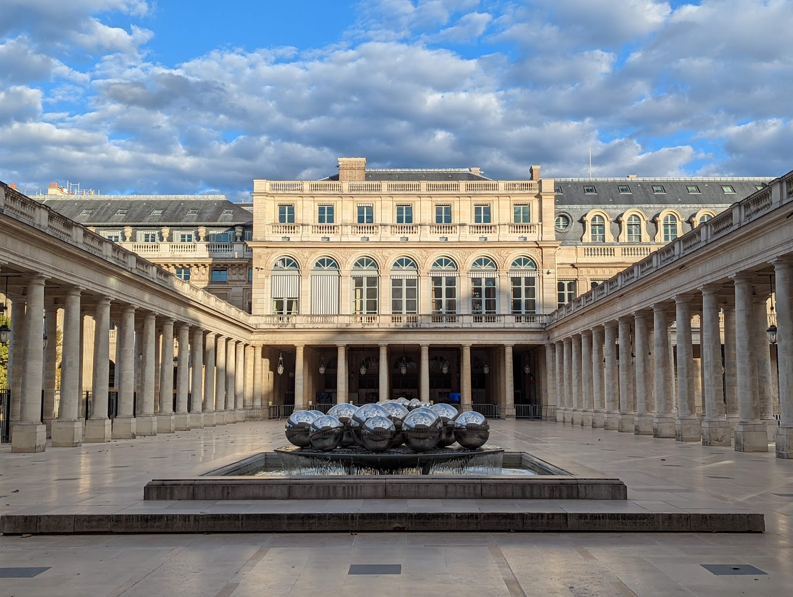 Domaine National du Palais-Royal photo 1