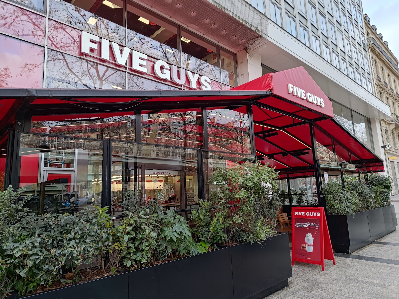 Five Guys Burgers and Fries Champs-Élysées photo 7