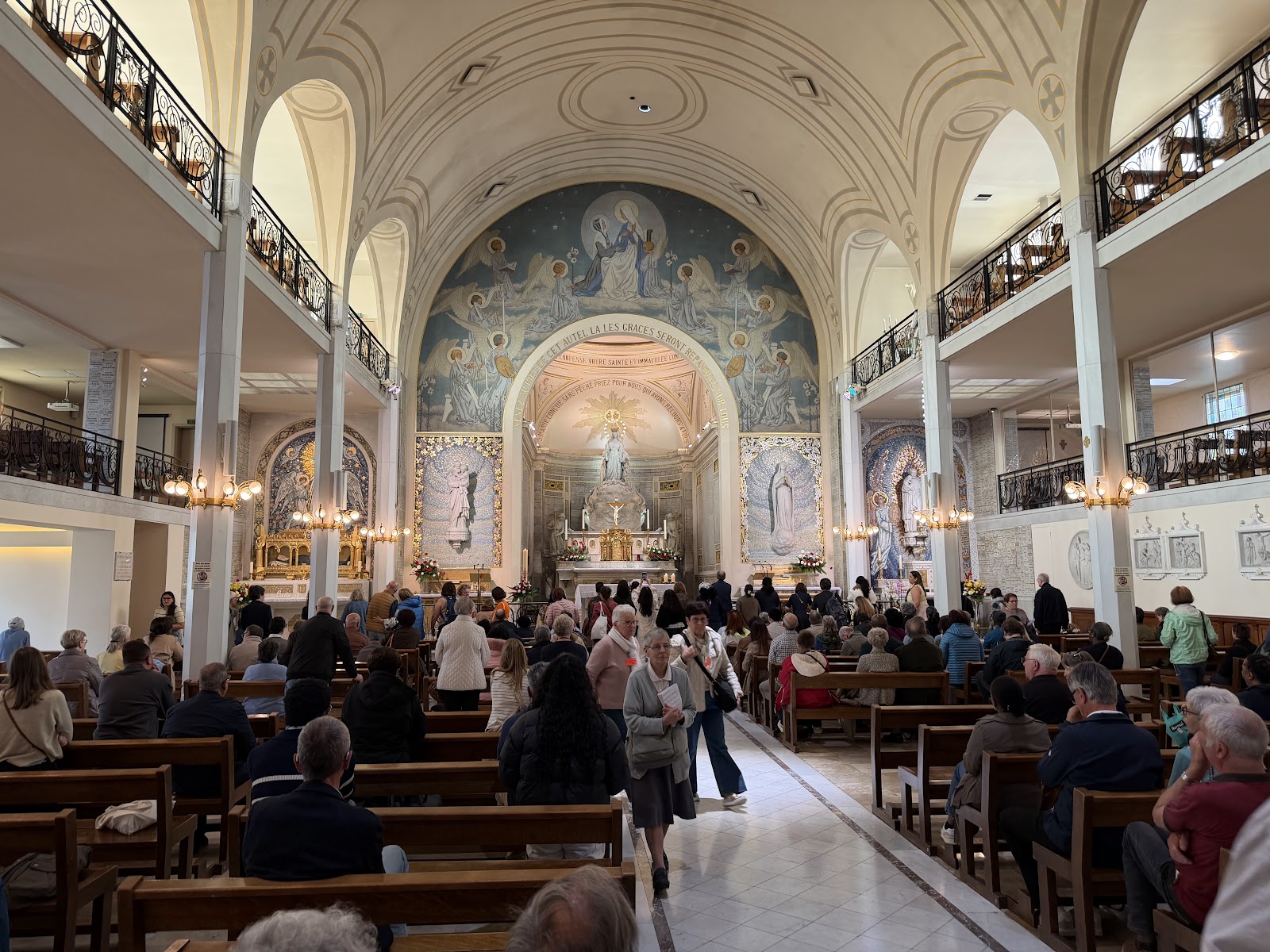 Chapel of Our Lady of the Miraculous Medal photo 9