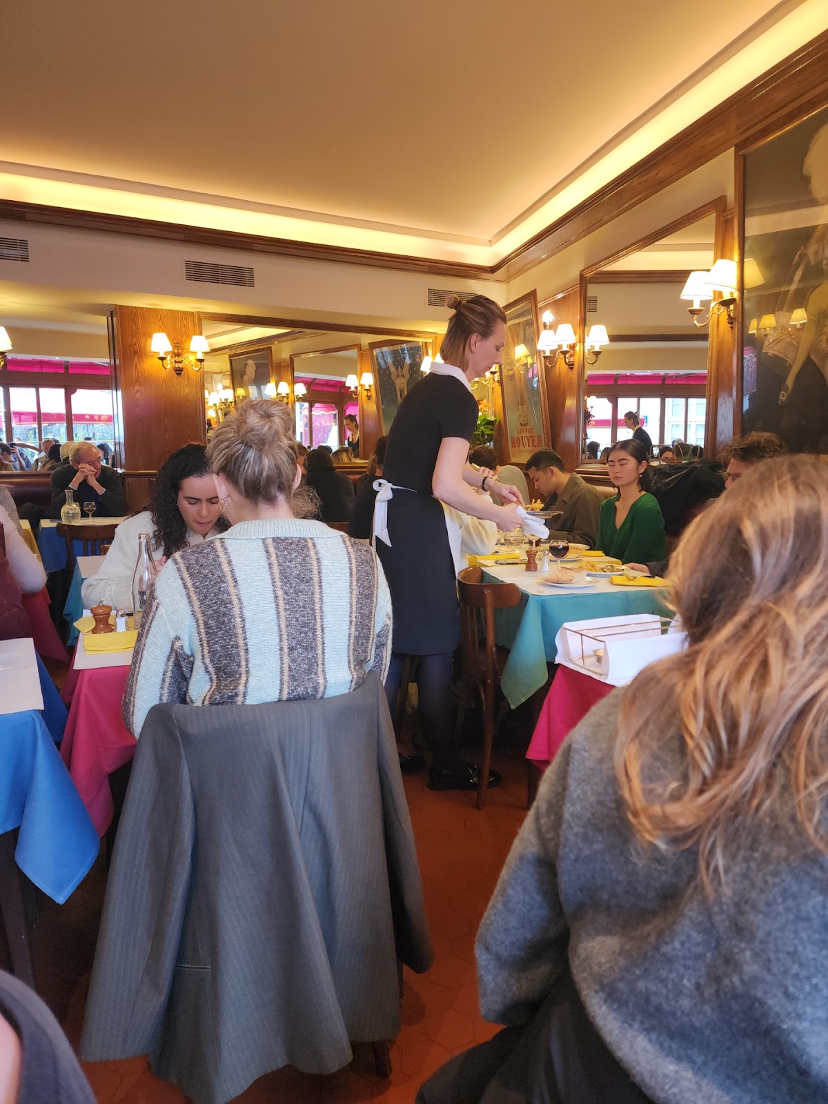Le Relais de l'Entrecôte photo 2