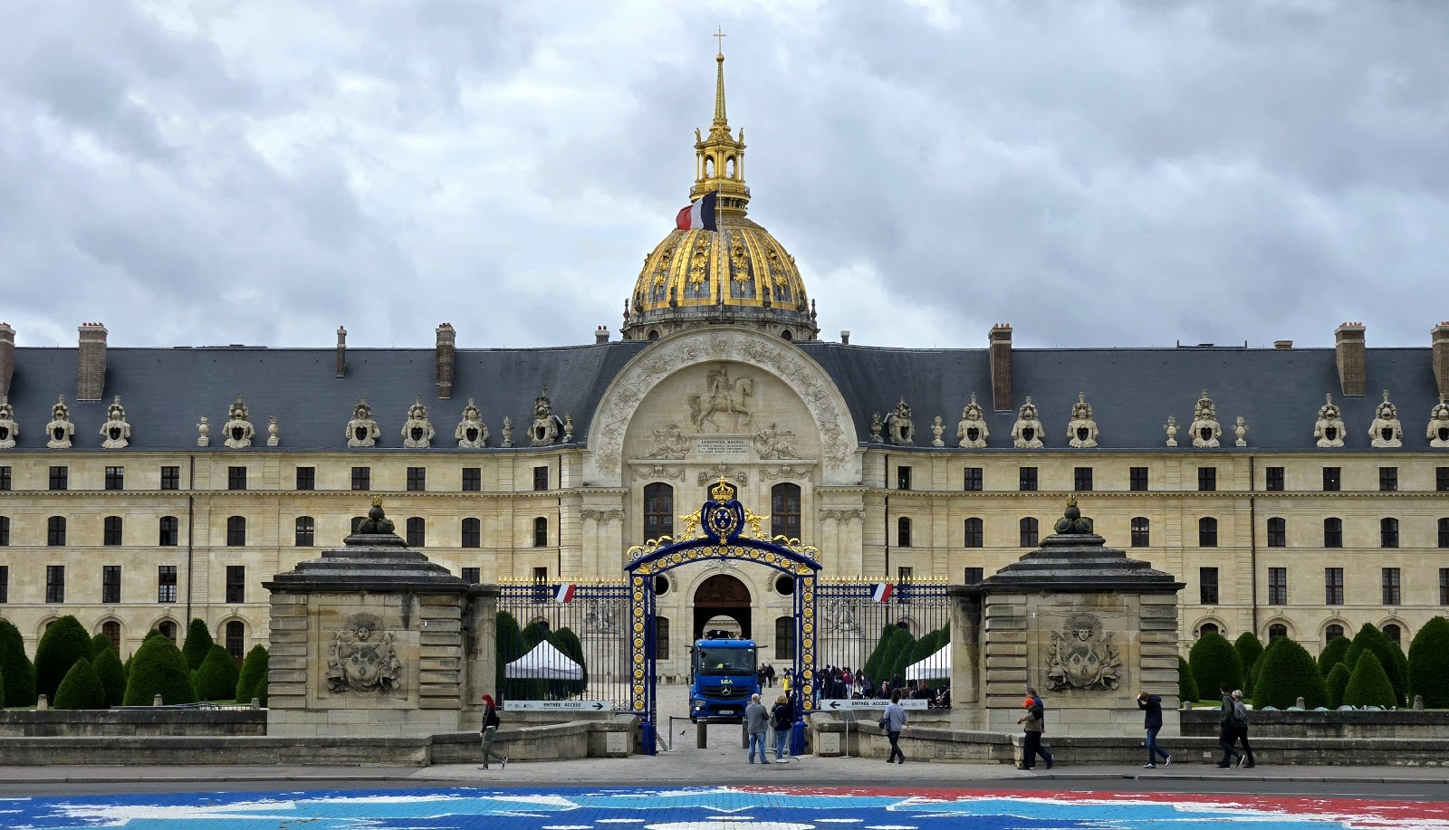 Esplanade des Invalides photo 7