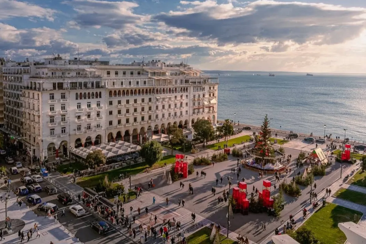 Aristotelous Square photo 1