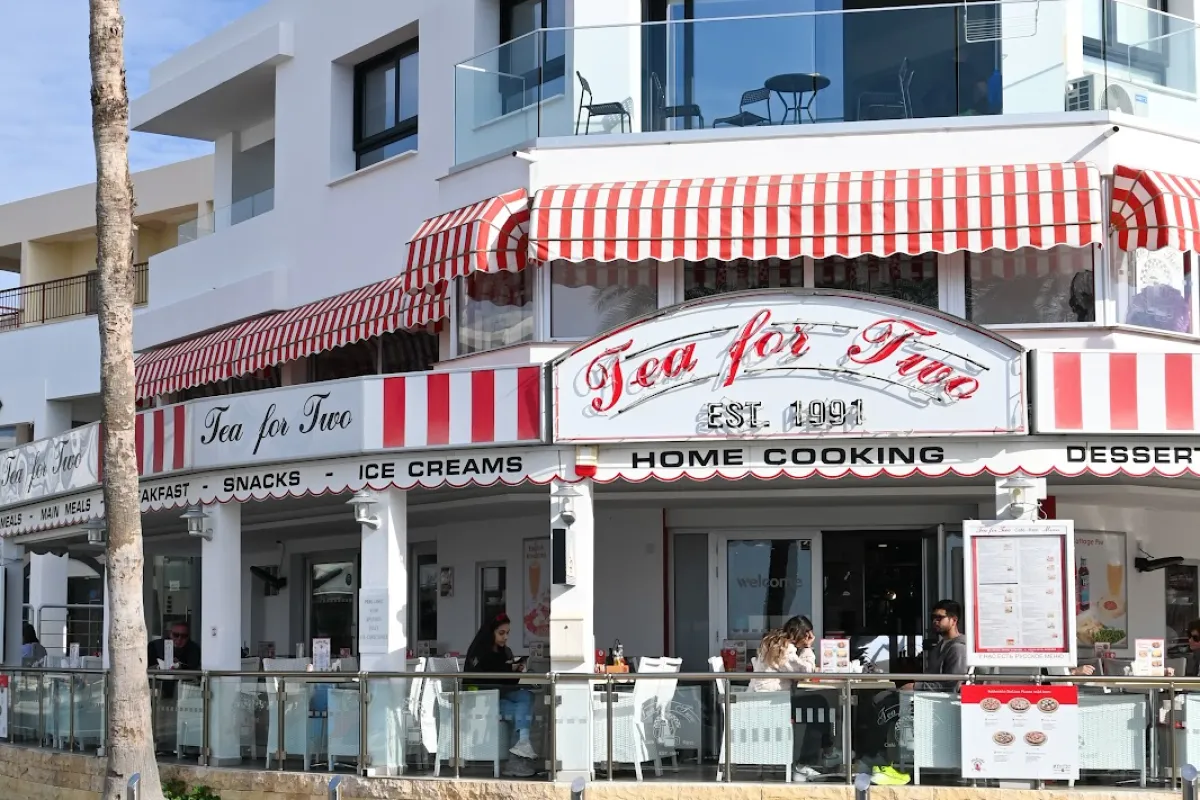 The teapot place photo 1